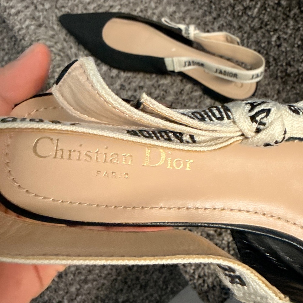 Dior Black and Cream J'Adior Slingback Flats - Picture 2 of 14
